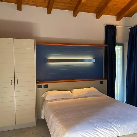 In Guest - Village Double-room Guest house *