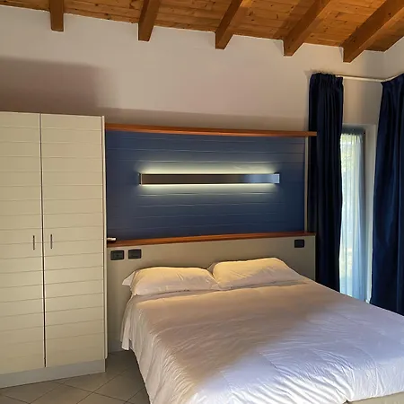 Penzion In Guest - Village Double-room Alba (Piedmont)