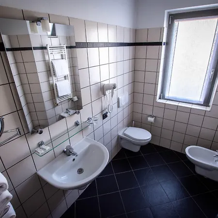 In Guest - Village Double-room Penzion Alba (Piedmont)