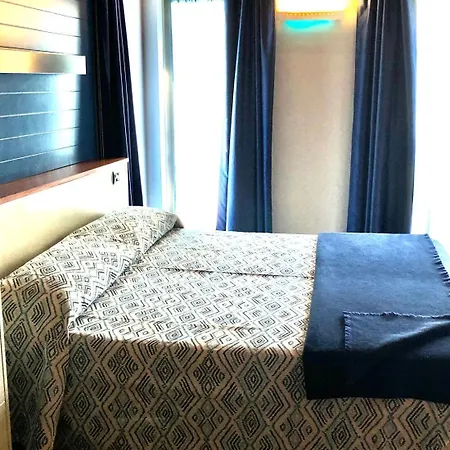 In Guest - Village Double-room Penzion Alba (Piedmont)